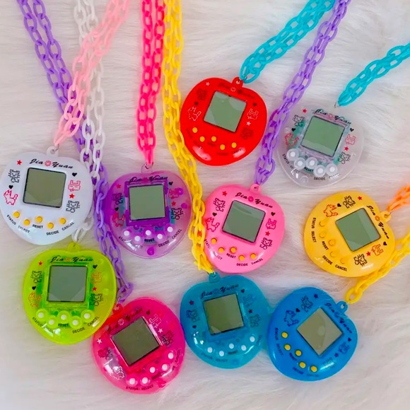 Digital Pet Necklace - Picture 2 of 2